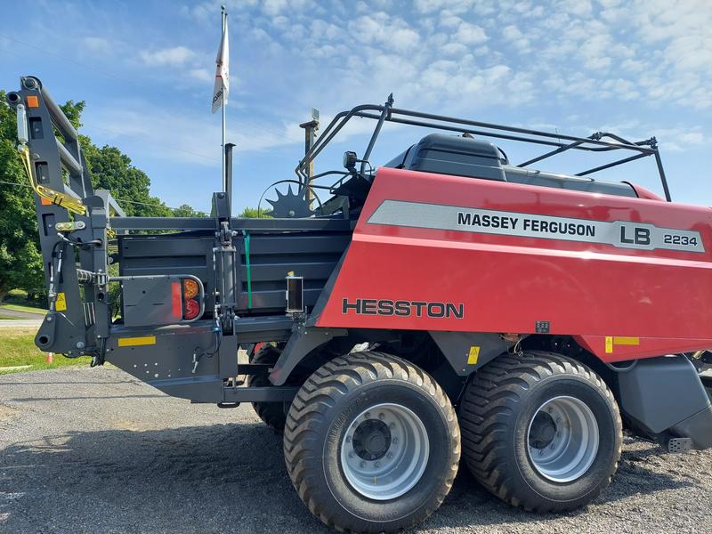 Hay & Forage  Massey/Hesston LB2234 Square Baler Photo